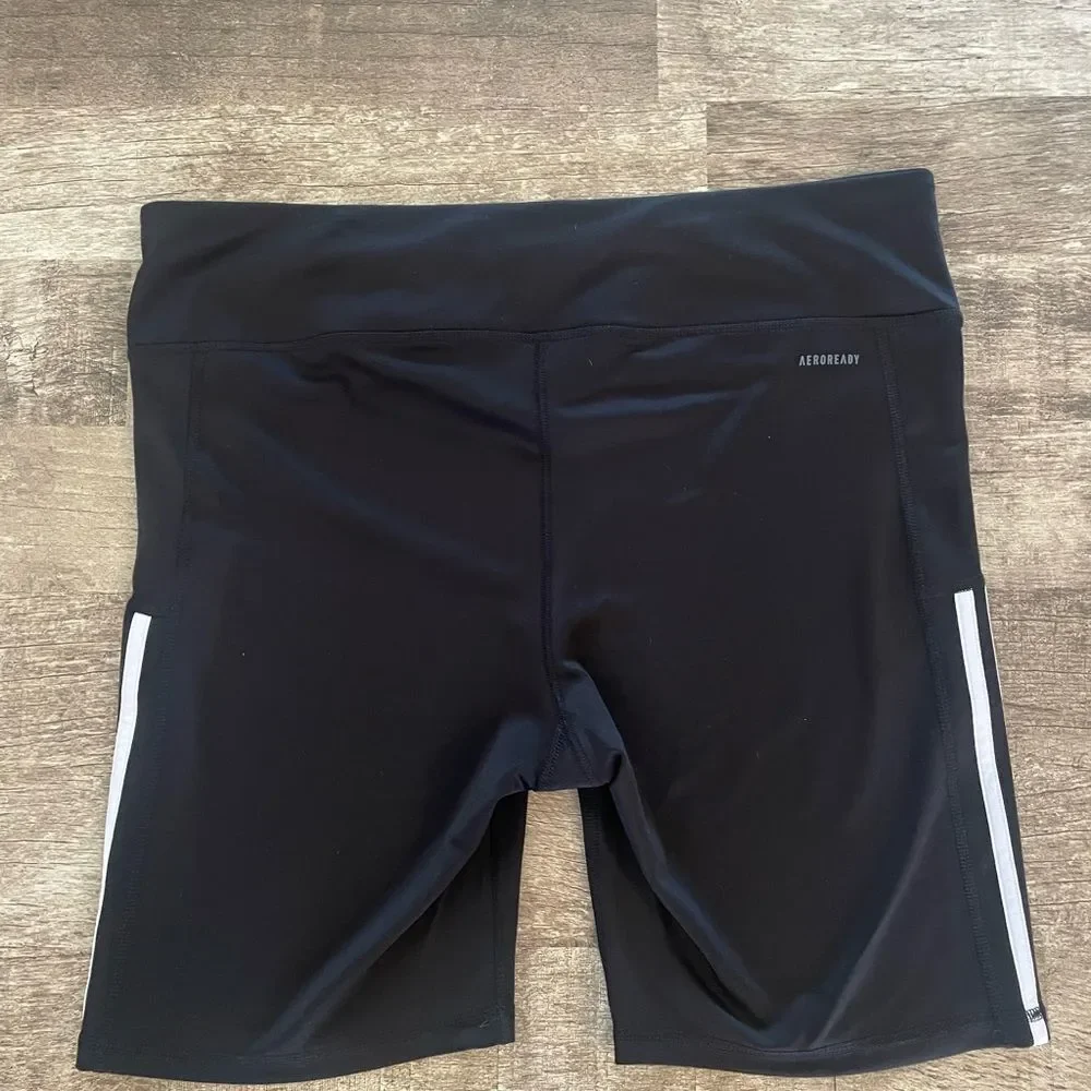 NWT Womens Adidas Shorts Size 2X - Picture 2 of 4